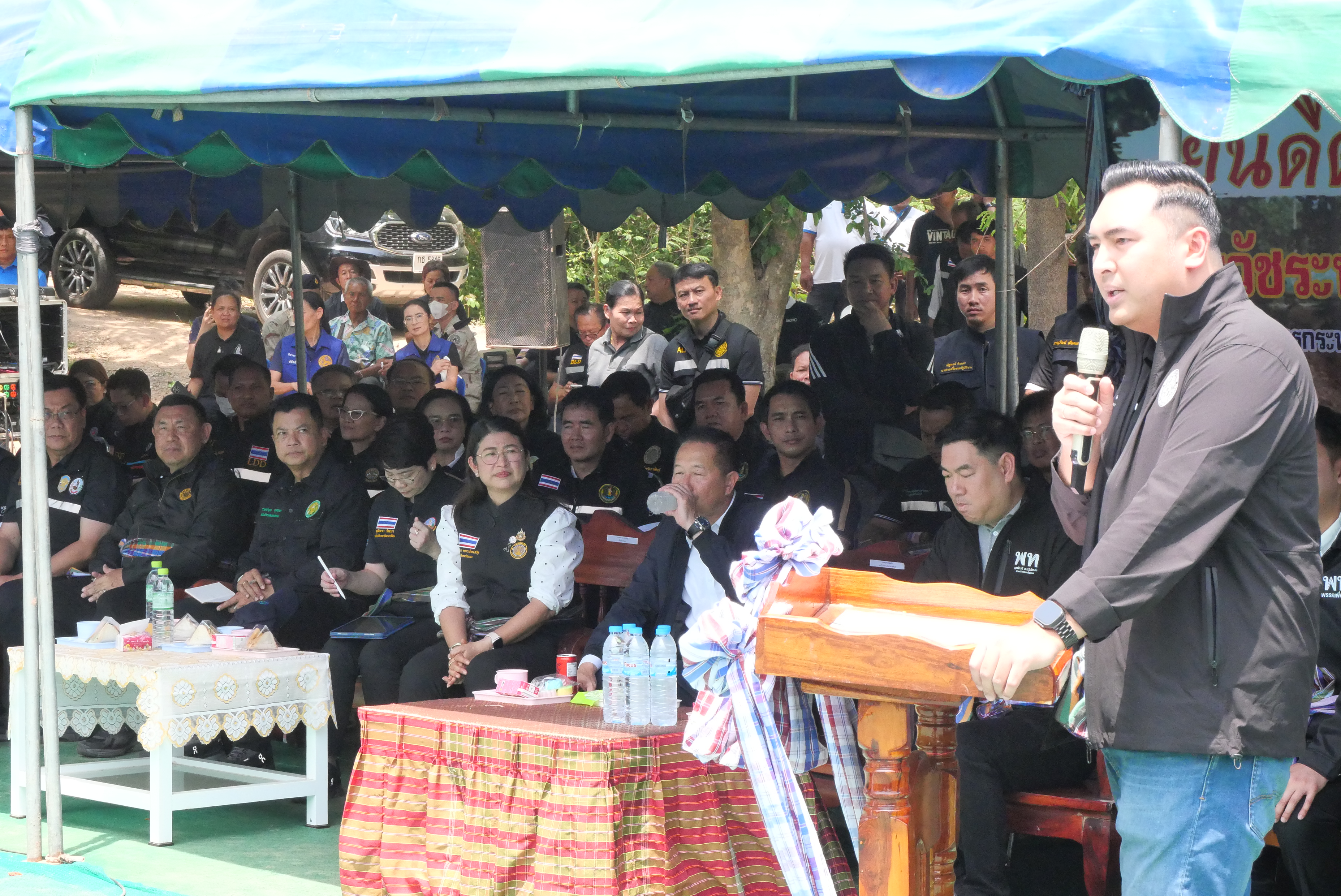 title - ส.ป.ก. ติดตามรัฐมนตรีช่วยว่าการกระทรวงเกษตรและสหกรณ์ (นายวัชระพล ขาวขำ) พร้อมคณะ ลงพื้นที่ตรวจราชการในพื้นที่จังหวัดกาฬสินธุ์ (จุดที่ 1) 